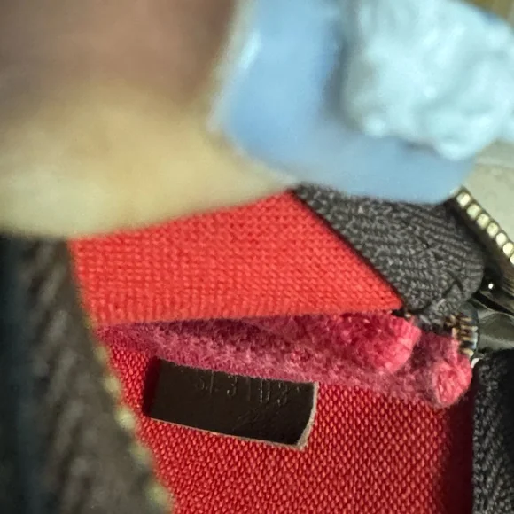 Authentic Louis Vuitton Damier Ebene Mini Pochette - Picture 10 of 10